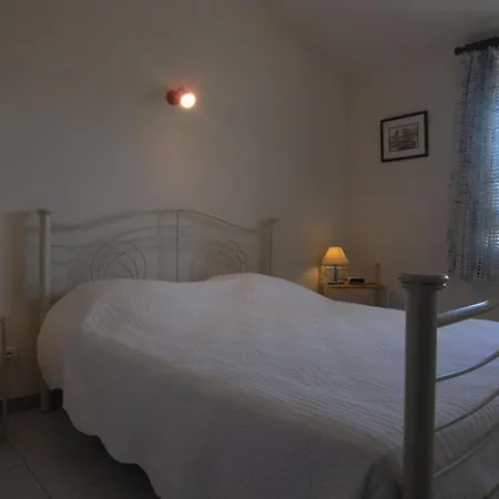 Villa Pavillon Climatise 4 Pieces Avec Piscine & Tennis, Proche Et Port A Saint-cyprien - Fr-1-776-10