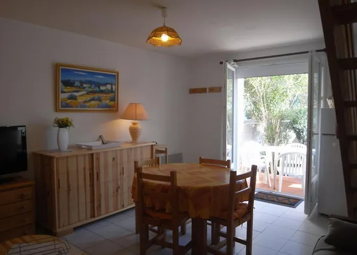 Pavillon Climatise 4 Pieces Avec Piscine & Tennis, Proche Et Port A Saint-cyprien - Fr-1-776-10 * Saint-Cyprien (Pyrenees-Orientales)
